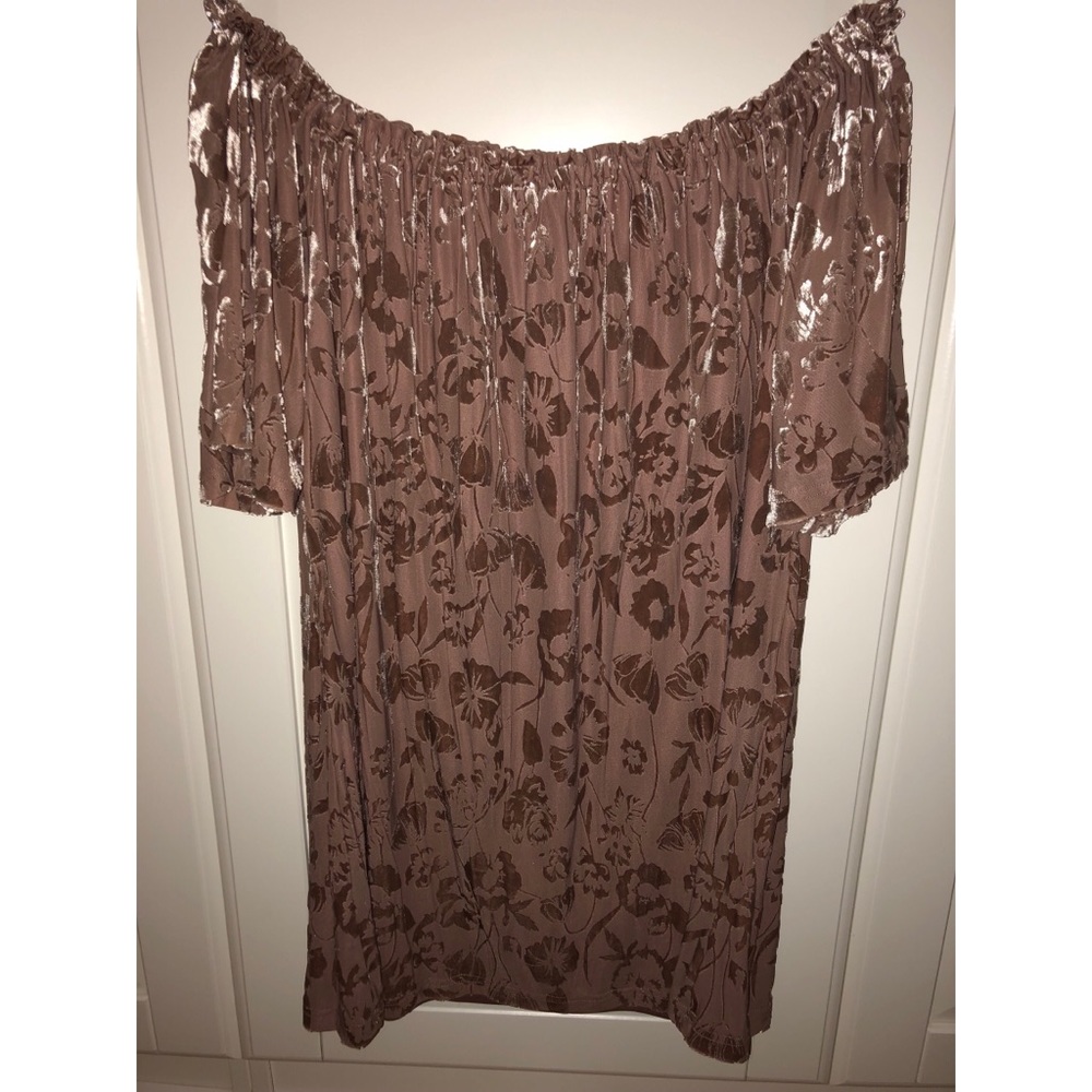 Off the shoulder velvet dress